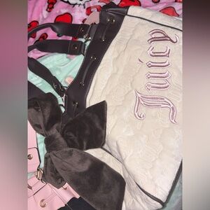 Juicy Couture Cream Color Daydreamer